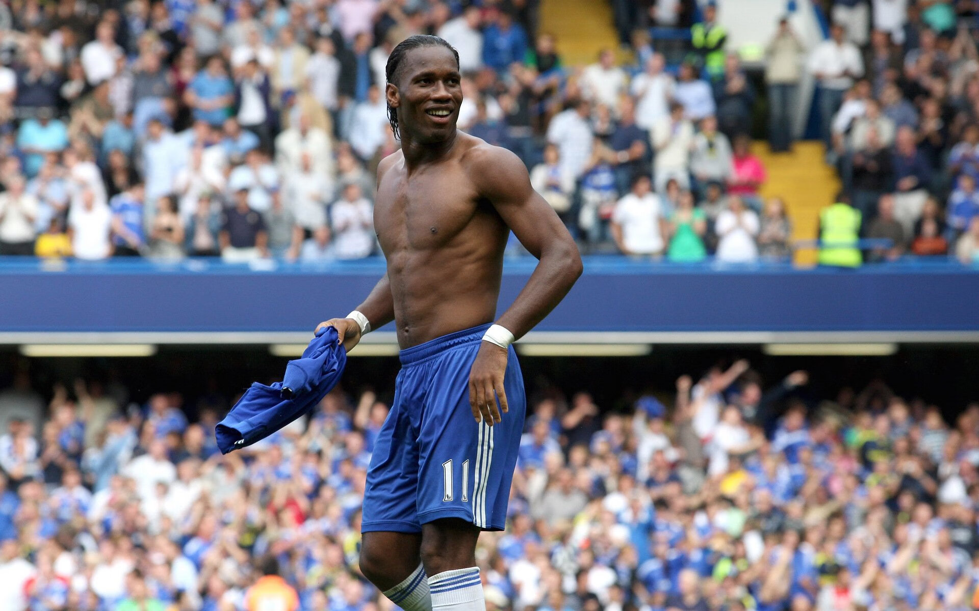 当仙人掌遇见巴伐利亚铁骑，本泽马在墨西哥与拜仁的想象对决中持续制造杀伤