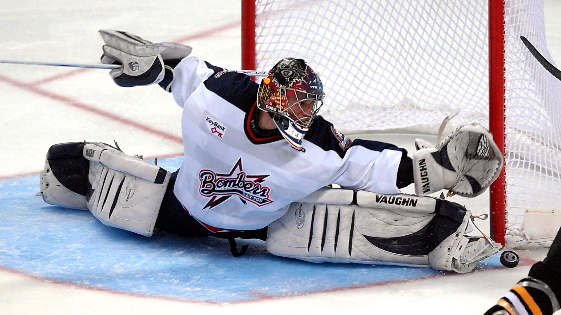 赛道上的孤星，莫兰特扛起全队的F1街道赛之夜