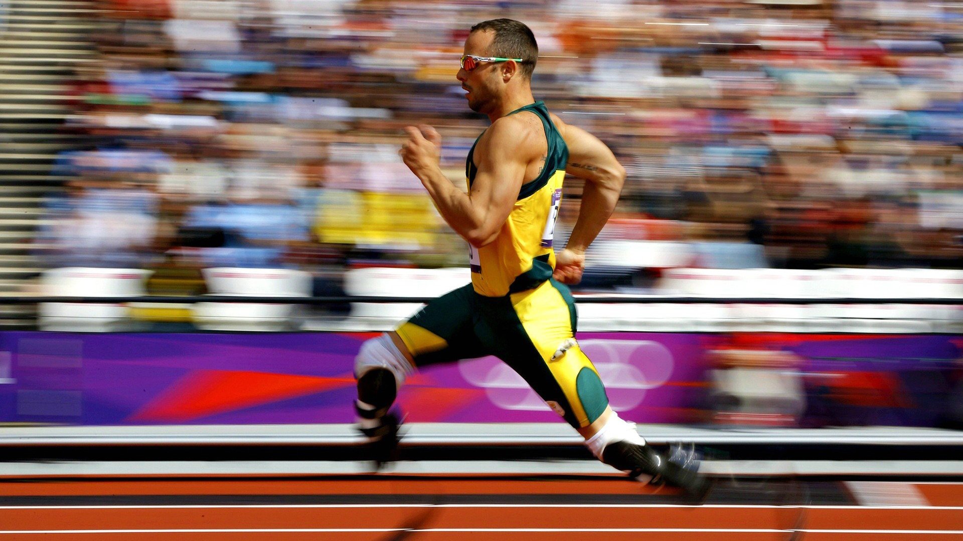 跨界征服，从波斯铁骑终结红牛，到法比尼奥在F1赛道的换挡统治