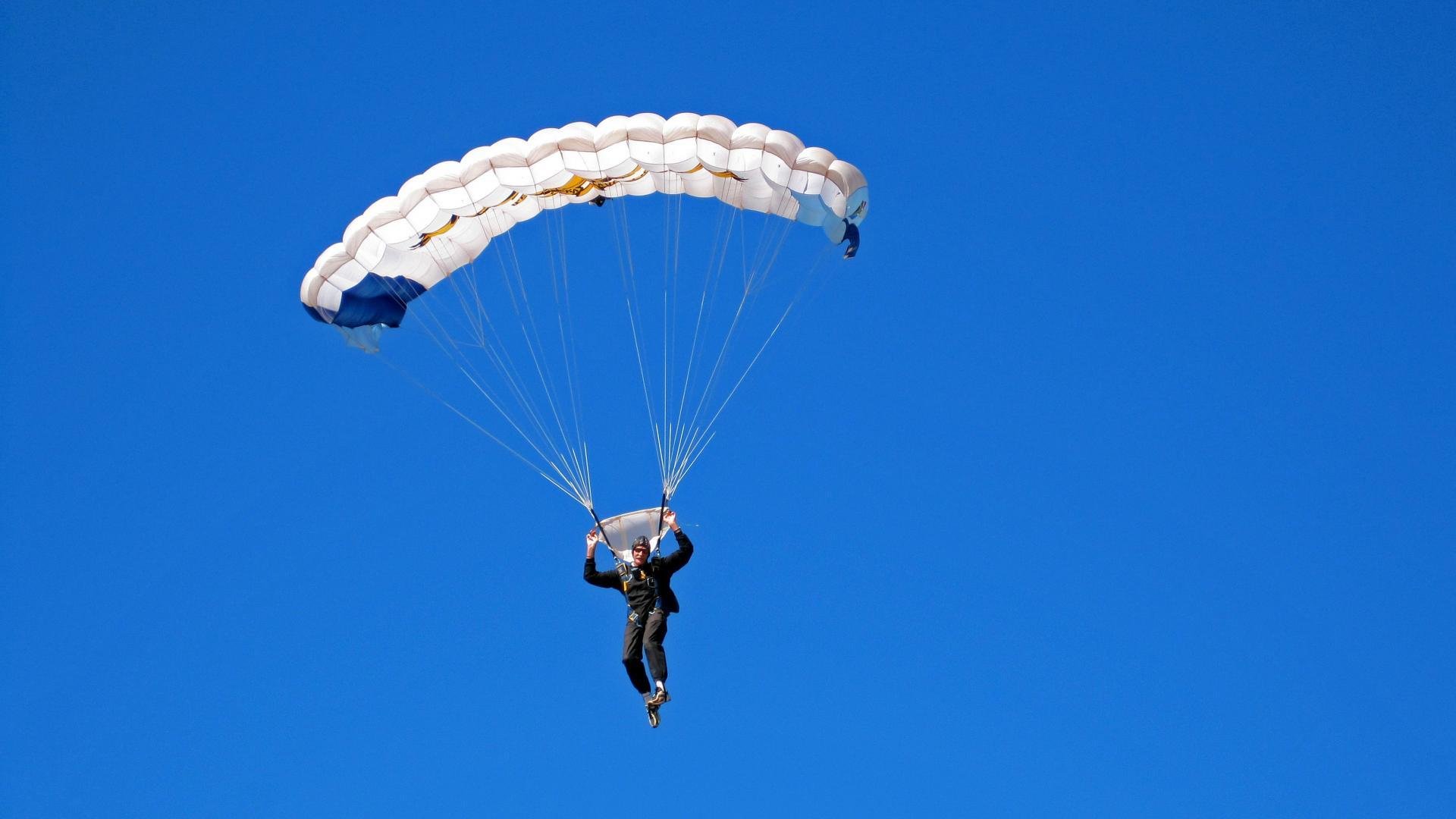 莱万一剑封喉，芬兰铁血封锁瑞士—北欧神话与东欧利刃的完美交响